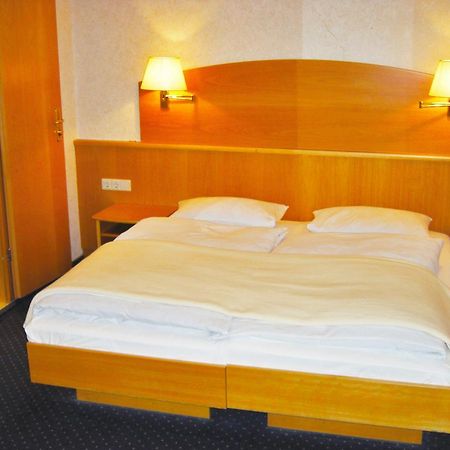 Hotel Gasthof Kreuz บาดบูเคา ภายนอก รูปภาพ